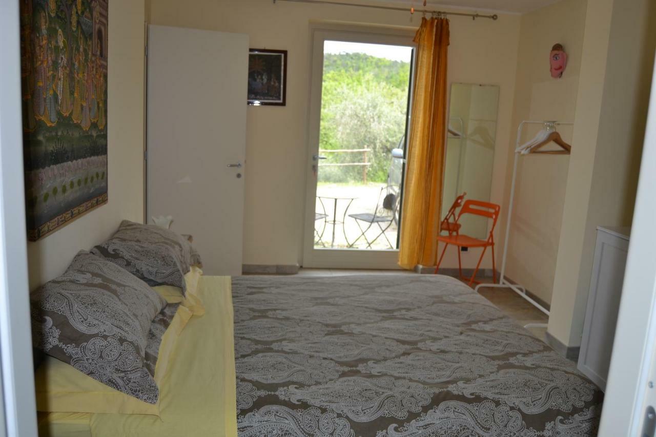 Bed and Breakfast Joie De Vivre Calice Ligure Экстерьер фото